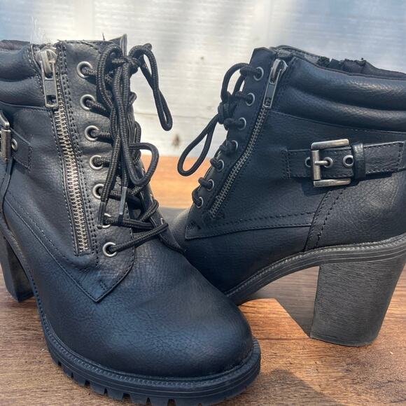 ˚₊‧꒰ა ☆ ໒꒱ ‧₊˚ Women’s Black Heel Winter Boots Size 8 (3B- BX) - Picture 1 of 7